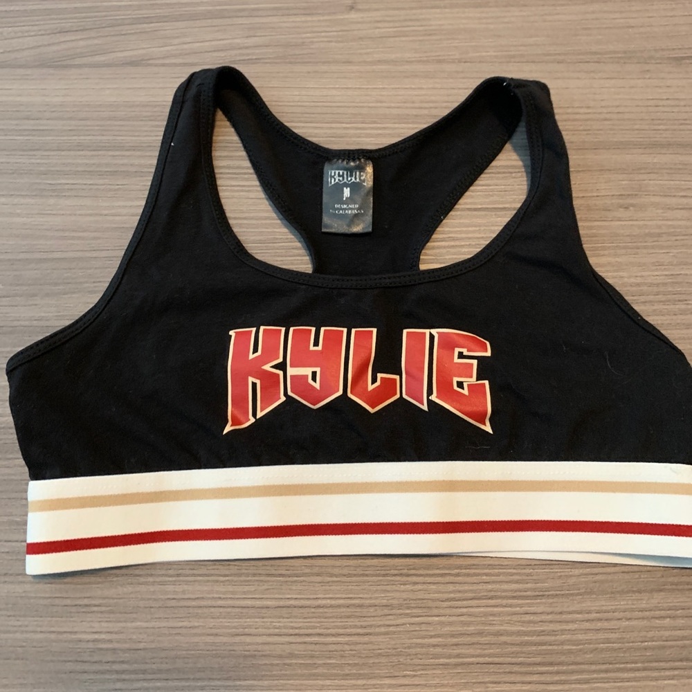 Kyle Jenner sport bra